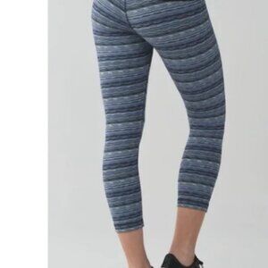 Lululemon Lululemon Wunder Under Crop Leggings Size 4